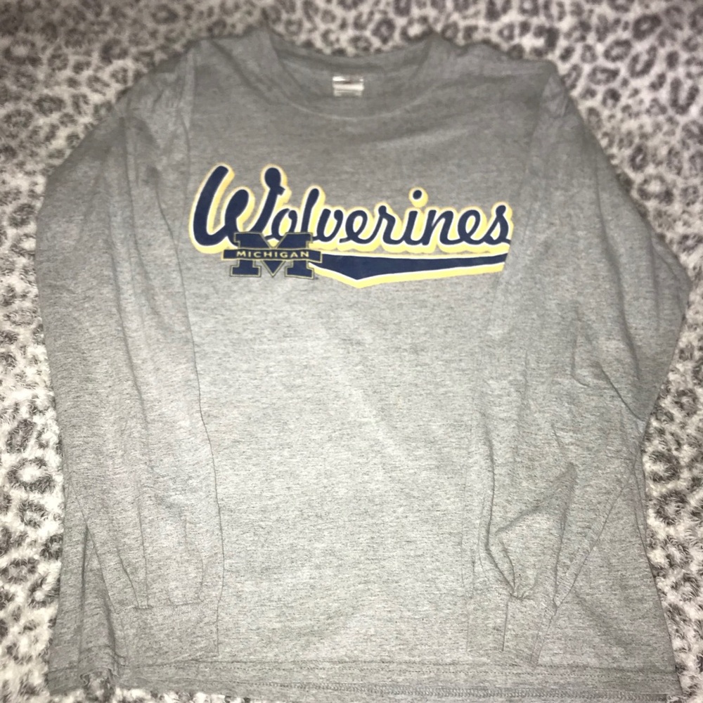 College long sleeve top